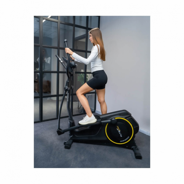 Эллиптический тренажер Altezani E 140