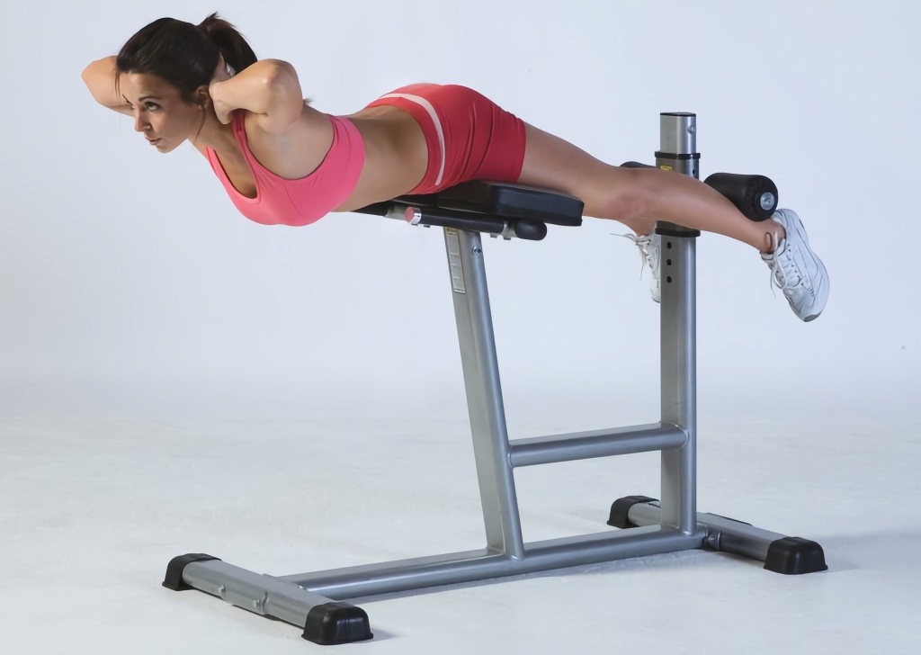 Тренажёр для гиперэкстензии с роликами