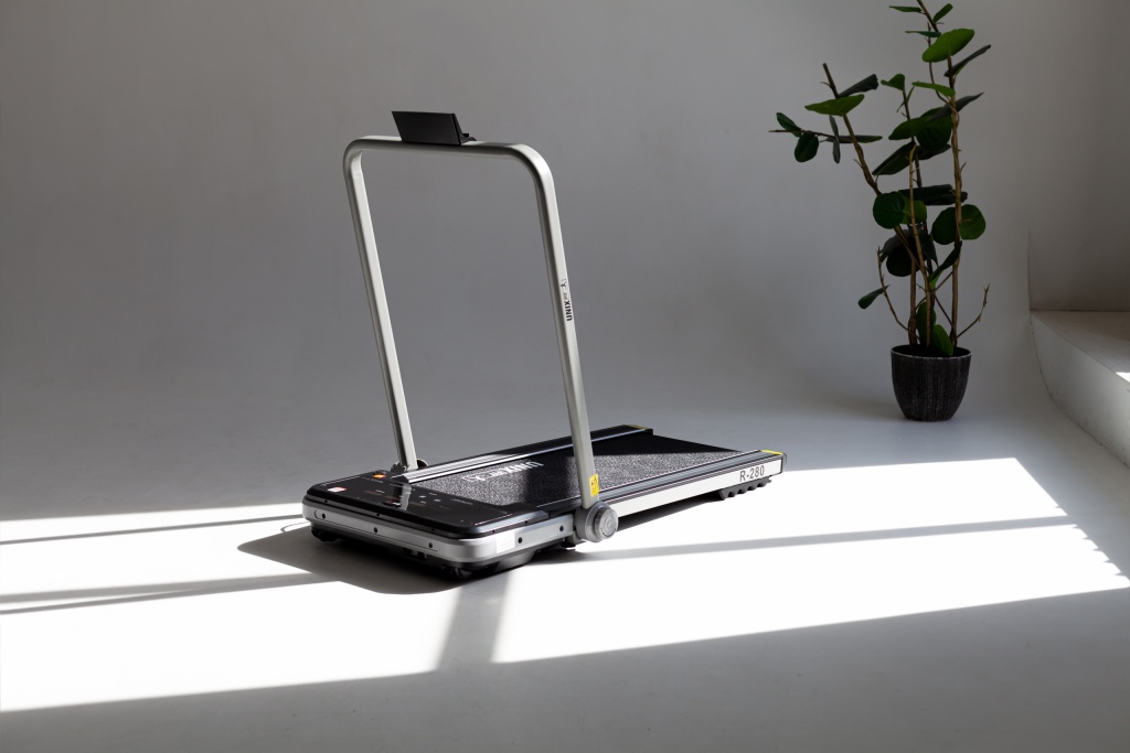 Беговая дорожка UNIX Fit R-280.jpg Беговая дорожка UNIX Fit R-280.jpg