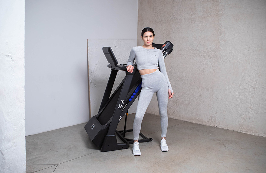 ultima-slide-1-0.jpg ultima-slide-1-0.jpg