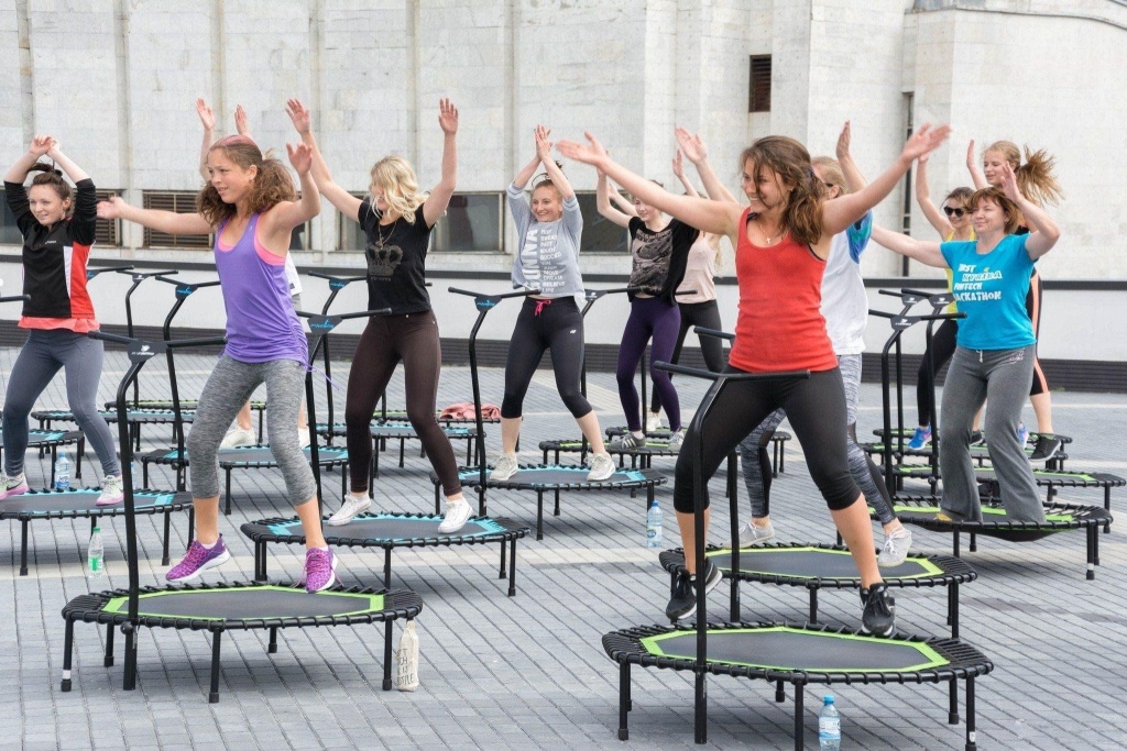 джампинг фитнес джампинг фитнес