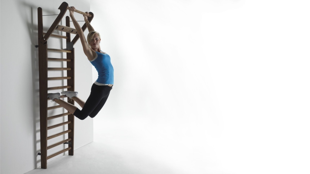 Упражнения на шведской стенке Упражнения на шведской стенке