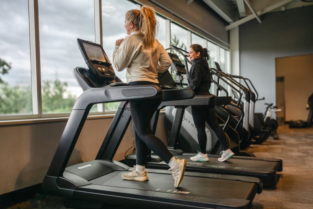 67fe062a773a42228797b3f5_67ed7e1f7c2418ac4203b510_AF_HERO_30MinTreadmillWorkout-1024x683.jpeg